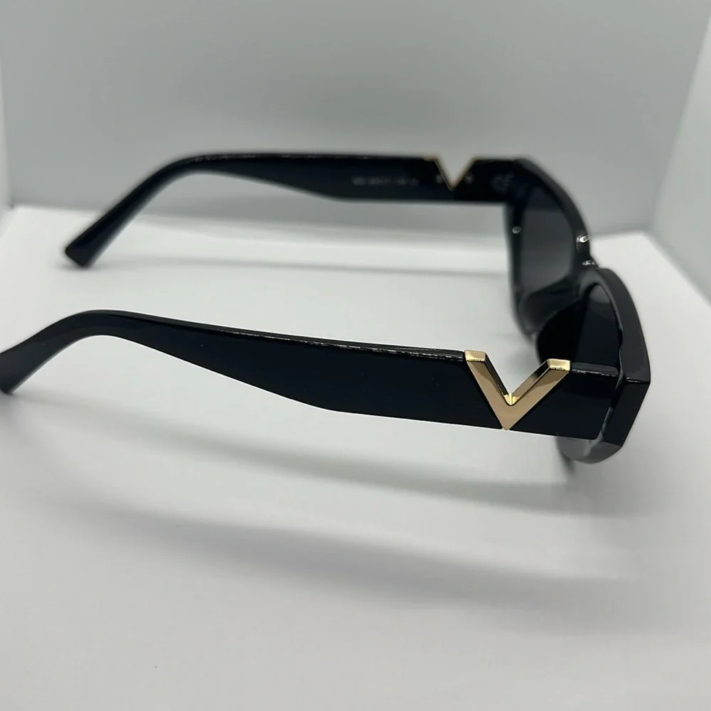 Black Cat Eye Sunglasses Gold V Detail UV Protection Trendy Chic Sunnies